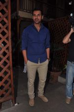 John Abraham date with feamle journalists in Mumbai on 16th Feb 2013 (3).JPG